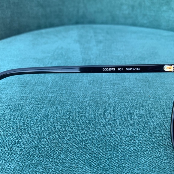 Large Black Gucci Sunglasses - Picture 11 of 13